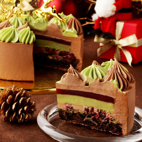 絶対に裏切らない ー ノ クリスマスにチョコレート ピスタチオ さくらんぼを使った 完璧なチョコレートケーキ ２０１９ デコレーションケーキ クリスマスケーキ5号 今年人気のクリスマスケーキ ２０１９ ５号サイズ ４ ６人分 ファミリー向け ２０選